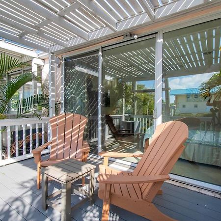 Beach Living At Island Pine Villas Blaw George Town Exterior foto