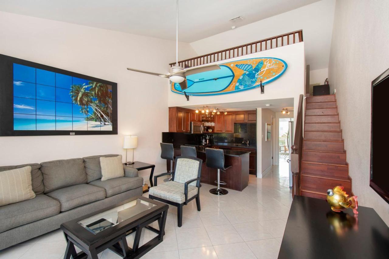 Beach Living At Island Pine Villas Blaw George Town Exterior foto